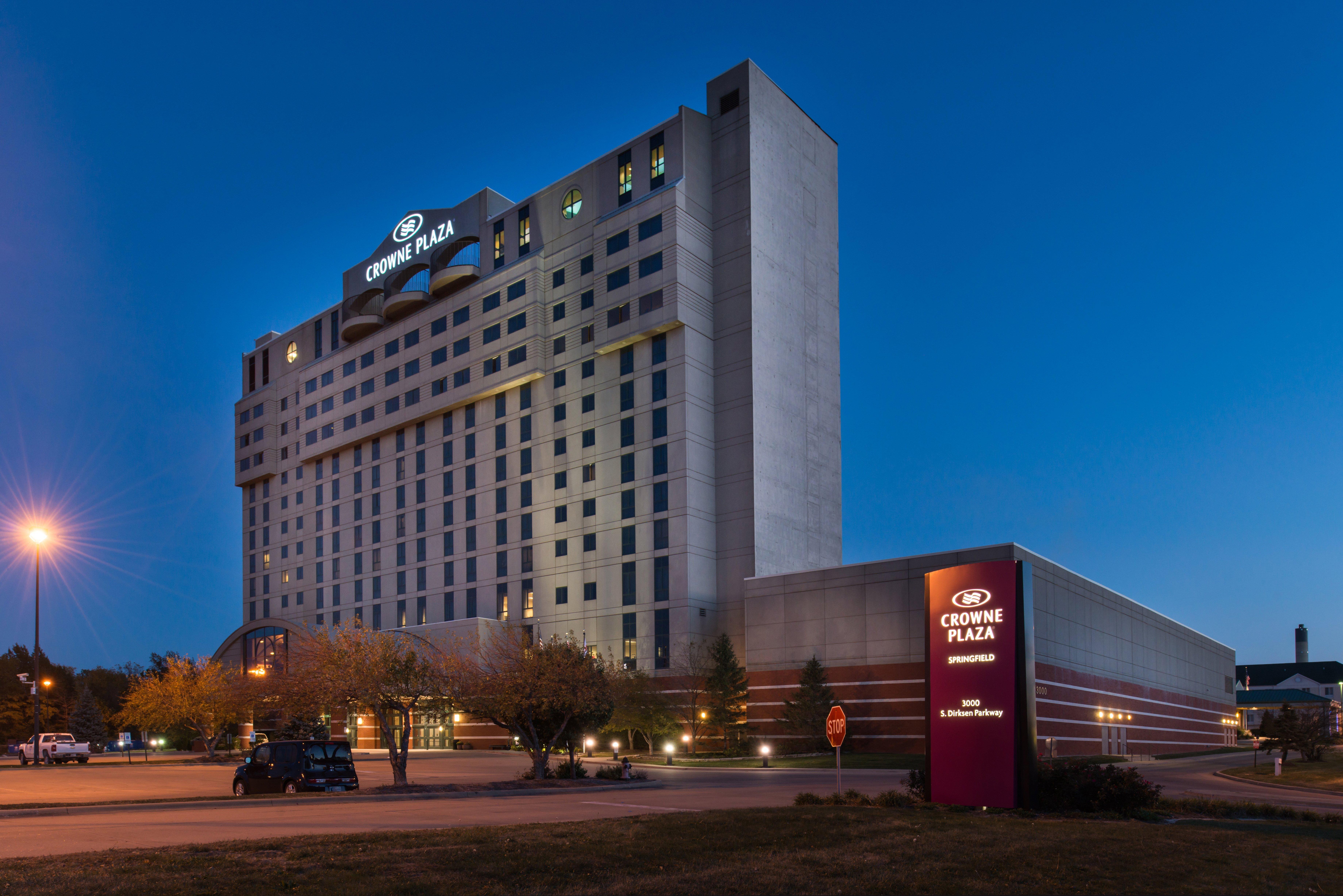 Crowne Plaza Springfield Convention Center By Ihg Hotell Eksteriør bilde